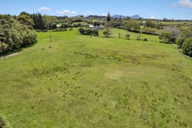 Photo of property in 88 Uretiti Road, Waipu, 0582