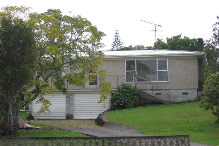 Photo of property in 18 Albatross Road, Red Beach, 0932