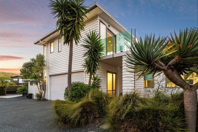 Photo of property in 26 Taumata Road, Omaha, Warkworth, 0986