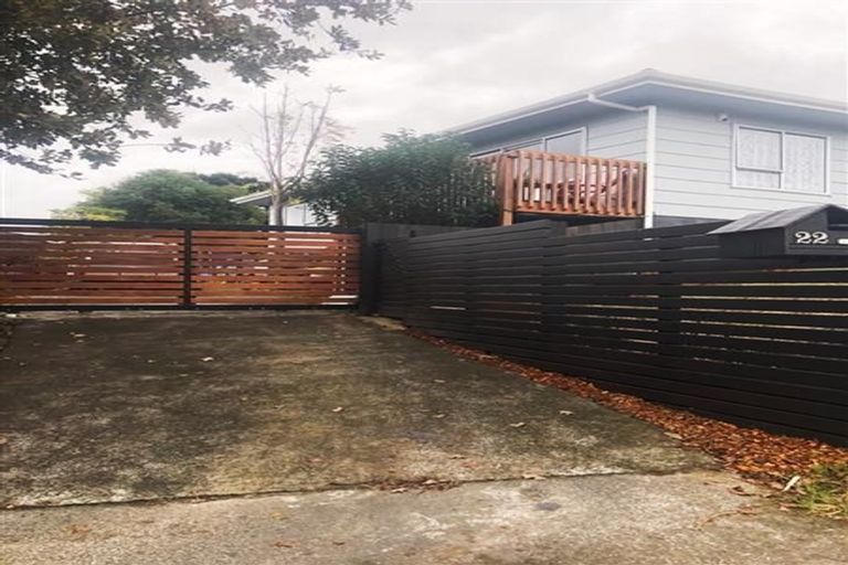 Photo of property in 22 Cedar Heights Avenue, Massey, Auckland, 0614