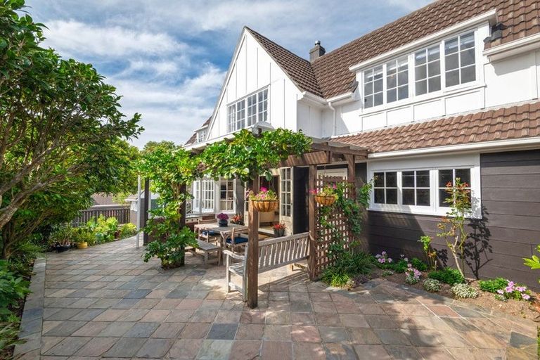 Photo of property in 2/6 Elderwood Lane, Belmont, Auckland, 0622