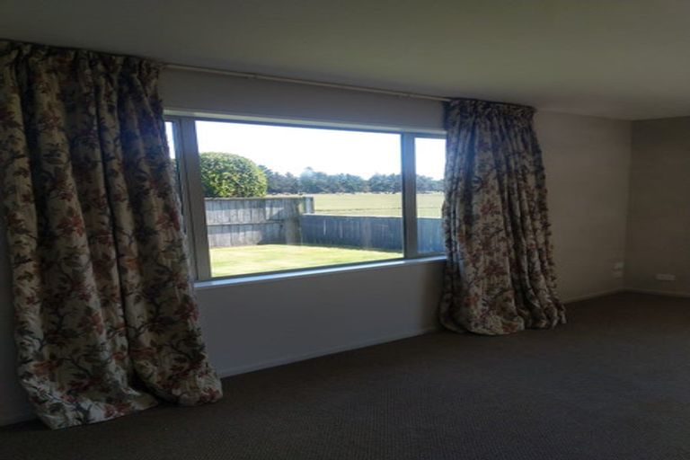 Photo of property in 32 Smarts Drive, Leithfield, 7481