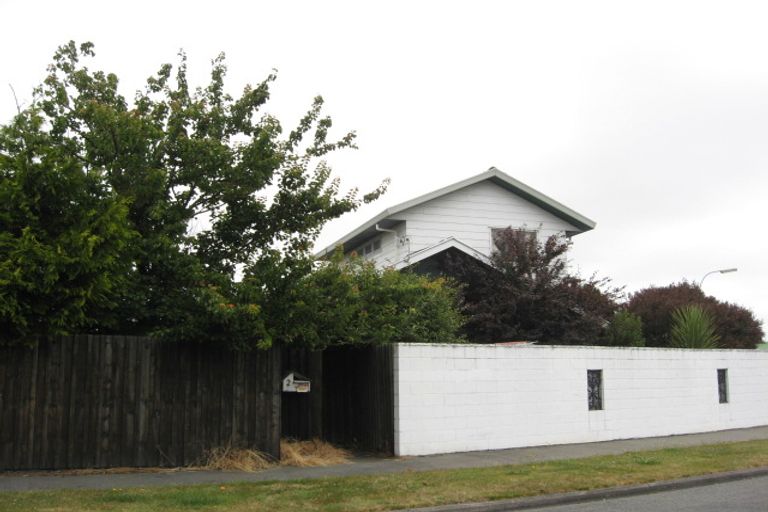 Photo of property in 2 Besant Place, Avondale, Christchurch, 8061