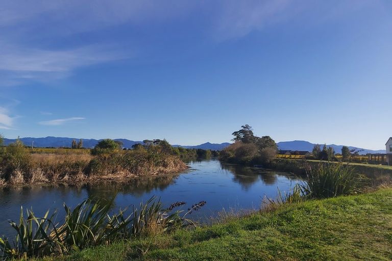 Photo of property in 21a Hardings Road, Riverlands, Blenheim, 7274