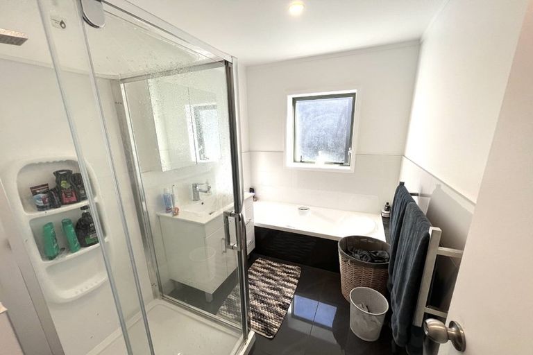 Photo of property in 2/287 Vipond Road, Stanmore Bay, Whangaparaoa, 0932