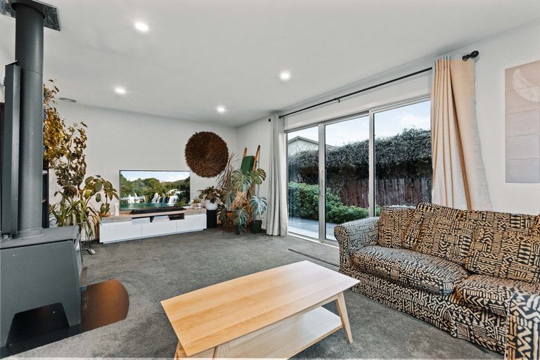 Photo of property in 25 Campbell Street, Alexandra, 9320