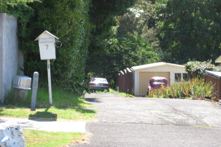 Photo of property in 7 Armstrong Place, New Lynn, Auckland, 0600