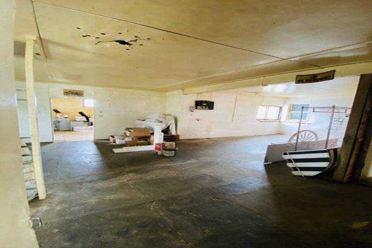 Photo of property in 4 Wakefield Street, Featherston, 5710