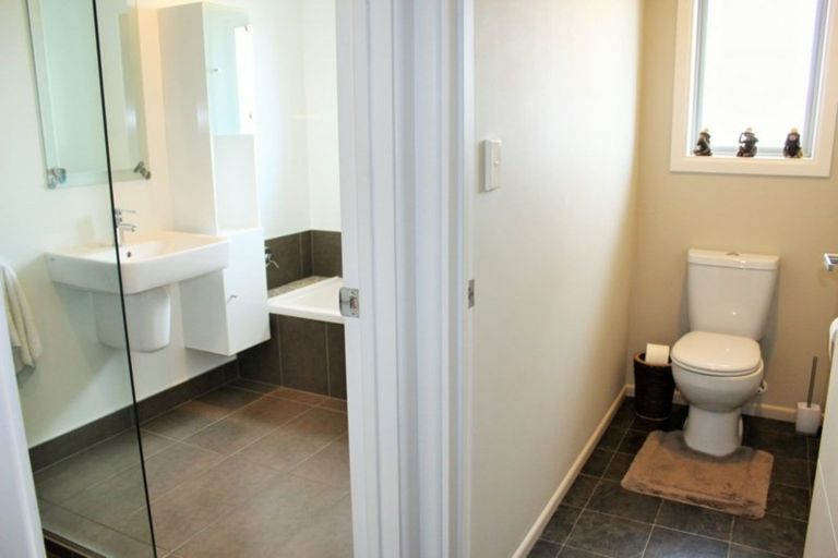 Photo of property in 1 Orbell Crescent, Te Anau, 9679