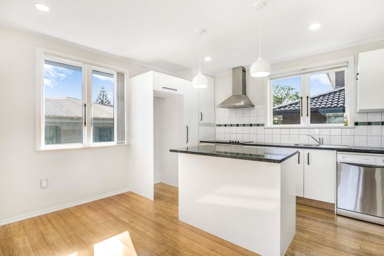 Photo of property in 55a Puriri Road, Manurewa, Auckland, 2102