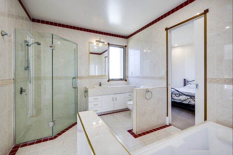 Photo of property in 245 Te Mata Peak Road, Havelock North, 4130