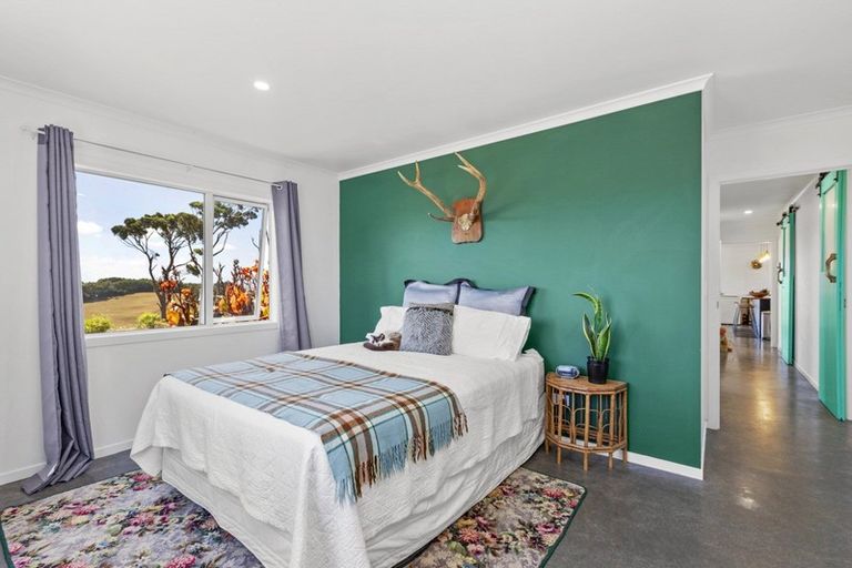 Photo of property in 42 Van Houtte Road, Raglan, 3295