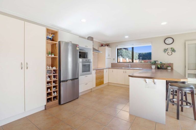 Photo of property in 1 Suffolk Drive, Otamatea, Whanganui, 4500