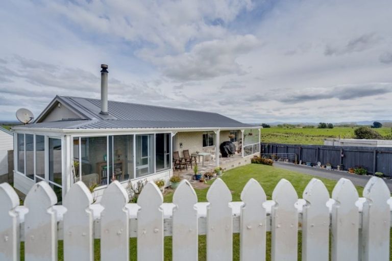 Photo of property in 192 Pukehina Parade, Pukehina, Te Puke, 3189
