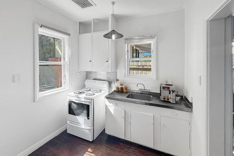 Photo of property in 4a/8 Howard Street, Mount Cook, Wellington, 6021