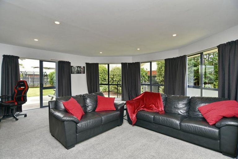 Photo of property in 225 Kingsbury Avenue, Rangiora, 7400