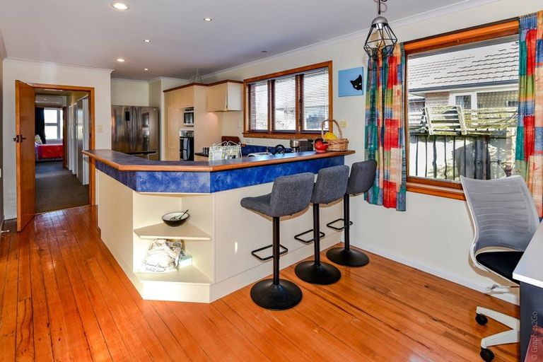 Photo of property in 90 Kendal Avenue, Burnside, Christchurch, 8053