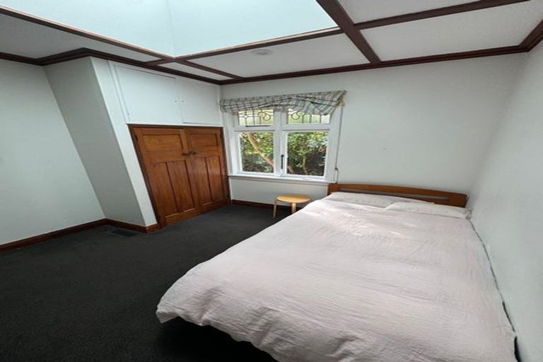 Photo of property in 21a Putnam Street, Northland, Wellington, 6012