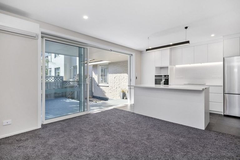 Photo of property in 53 Manor Place, Dunedin Central, Dunedin, 9016