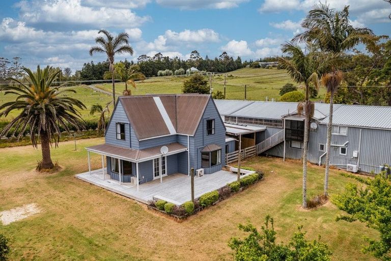 Photo of property in 92 Waimate Road North, Kerikeri, 0293