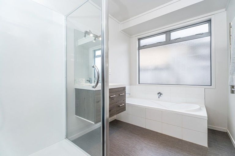 Photo of property in 8b Cook Drive, Whitianga, 3510