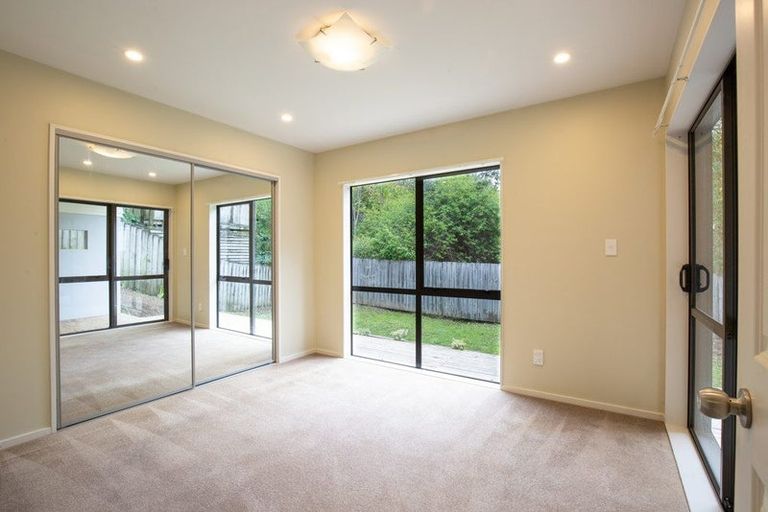 Photo of property in 2/75 Clovelly Road, Bucklands Beach, Auckland, 2012