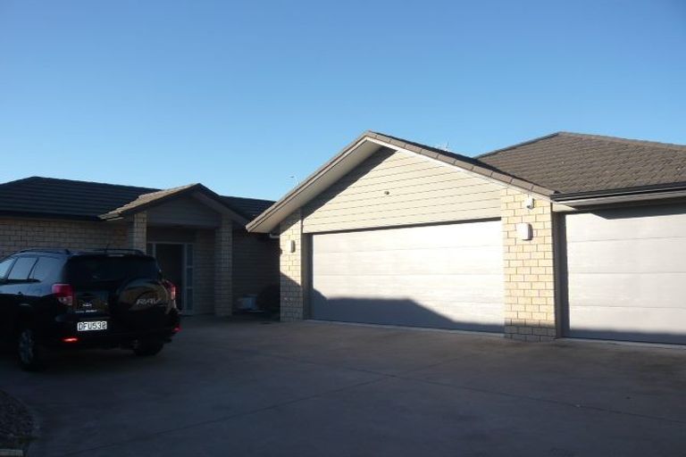 Photo of property in 16 Wessex Place, Rototuna North, Hamilton, 3210