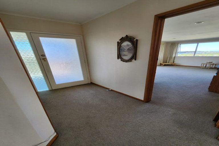 Photo of property in 4 Tower Hill, Stanmore Bay, Whangaparaoa, 0930