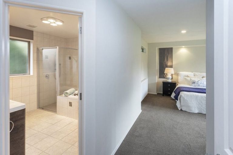 Photo of property in 37 Hussey Road, Harewood, Christchurch, 8051