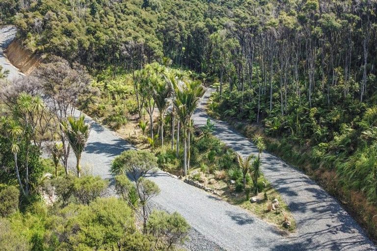 Photo of property in 58 Little Bay Drive, Waikawau, Coromandel, 3584
