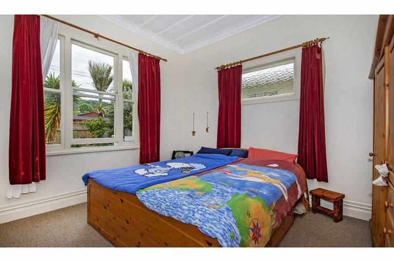 Photo of property in 31 Second Avenue, Avenues, Whangarei, 0110