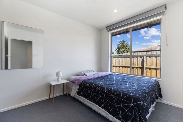 Photo of property in 112a Withells Road, Avonhead, Christchurch, 8042