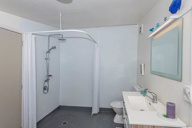 Photo of property in 59 Valley Road, Hikurangi, 0114