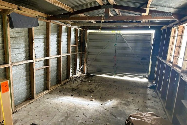 Photo of property in 5 Lysander Crescent, Beach Haven, Auckland, 0626