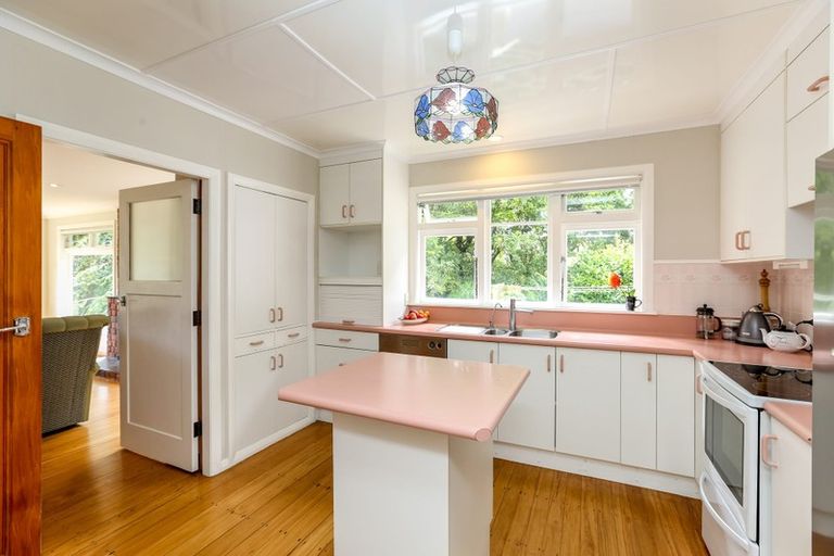 Photo of property in 17 Doralto Road, Frankleigh Park, New Plymouth, 4310