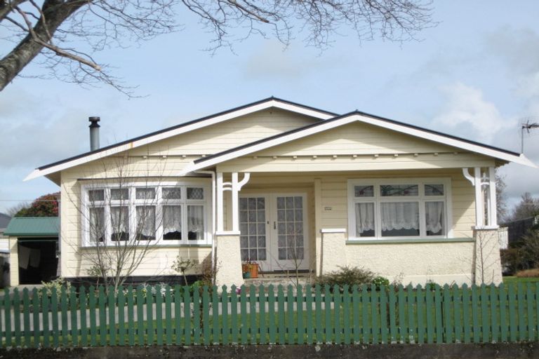 Photo of property in 429 Broadway, Stratford, 4332