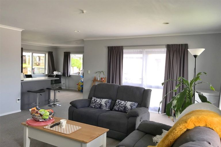 Photo of property in 26 Pointon Glade, Grandview Heights, Hamilton, 3200