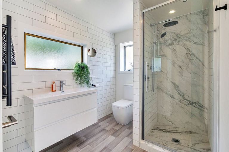 Photo of property in 3/9 Brian Avenue, Forrest Hill, Auckland, 0620