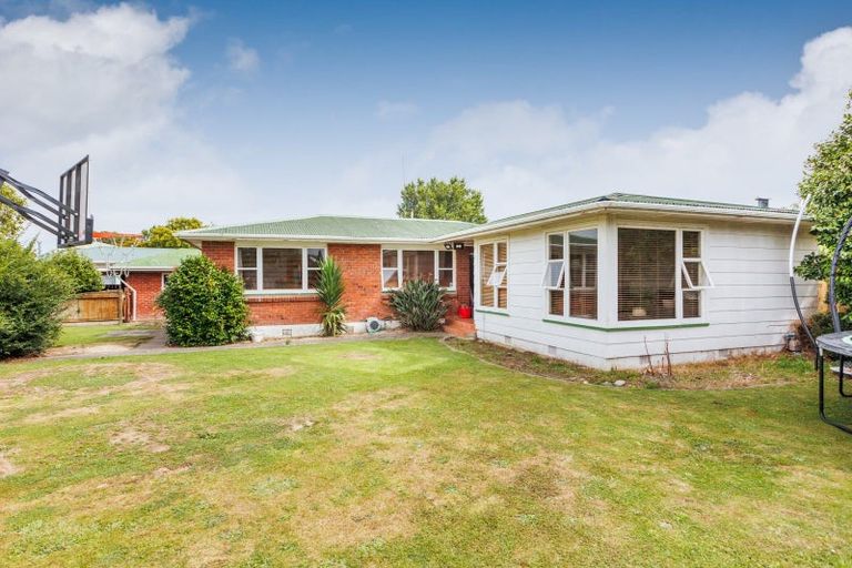Photo of property in 84 Brightwater Terrace, Terrace End, Palmerston North, 4410