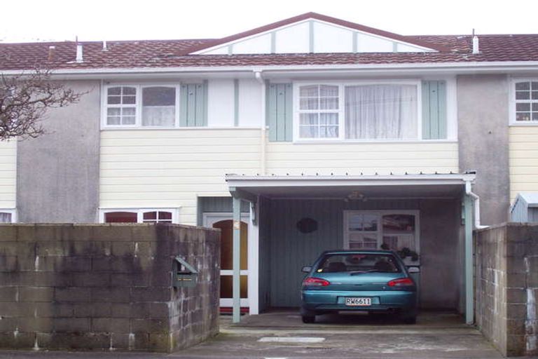 Photo of property in 4/1 Waikare Avenue, Waiwhetu, Lower Hutt, 5010