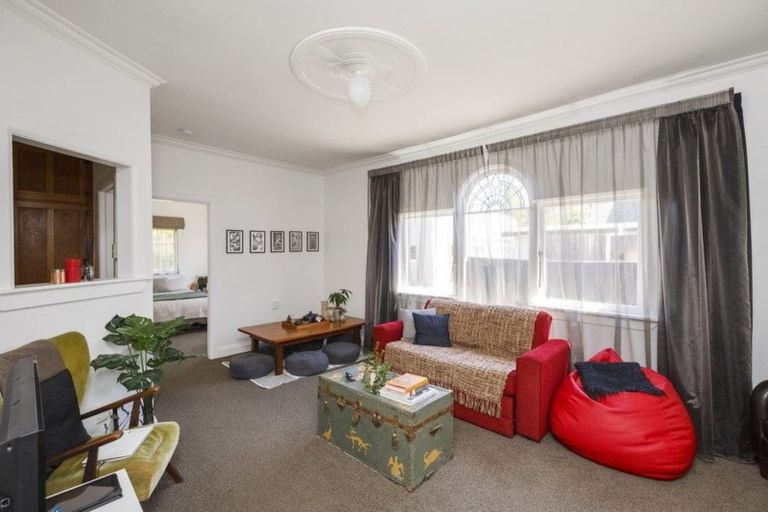 Photo of property in 5a Guy Avenue, Takaro, Palmerston North, 4410