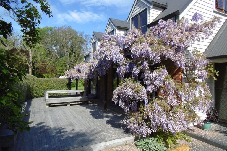 Photo of property in 82b Avonhead Road, Avonhead, Christchurch, 8042