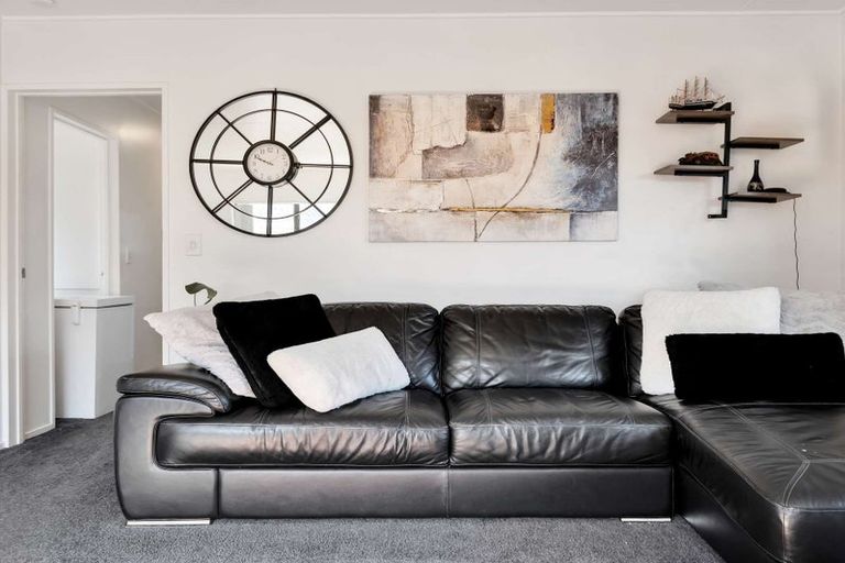 Photo of property in 12 Kentucky Crescent, Nawton, Hamilton, 3200