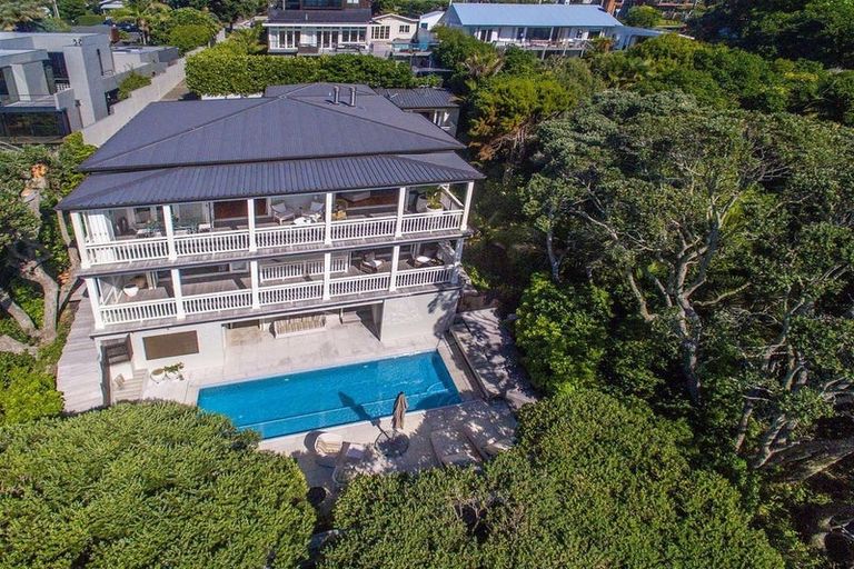 Photo of property in 12a Seacliffe Avenue, Belmont, Auckland, 0622