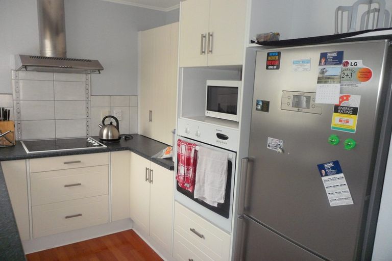 Photo of property in 8 Athena Drive, Totara Vale, Auckland, 0629