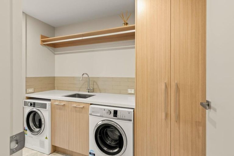 Photo of property in 10 Mica Ridge, Arrowtown, 9371