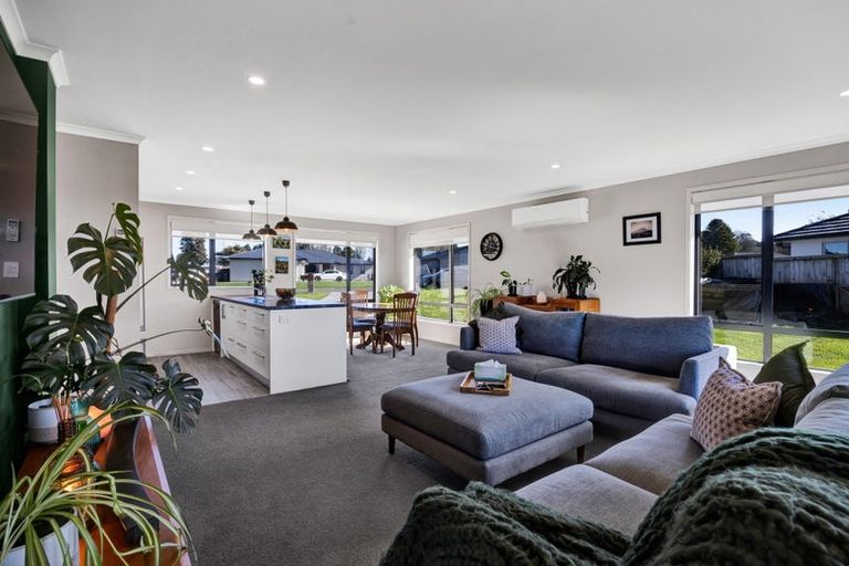 Photo of property in 2 Biron Place, Stratford, 4332