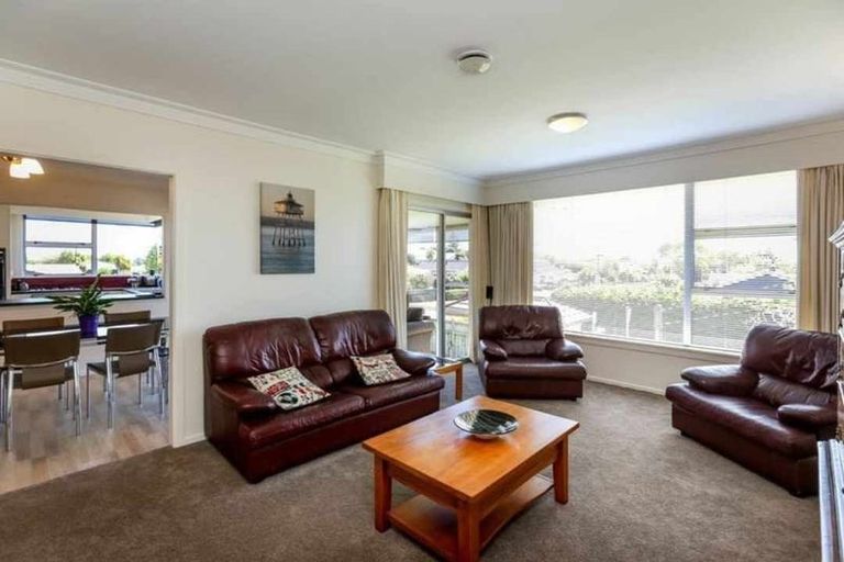 Photo of property in 107 Govett Avenue, Frankleigh Park, New Plymouth, 4310