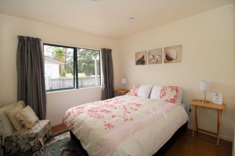 Photo of property in 220 Matarangi Drive, Matarangi, Whitianga, 3592