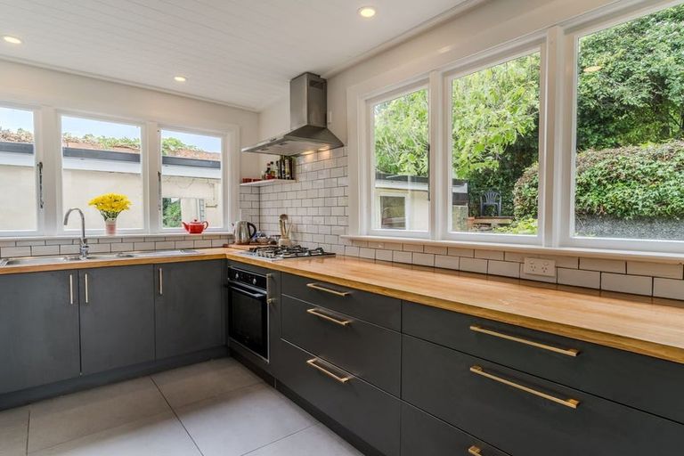 Photo of property in 22 Neidpath Road, Mornington, Dunedin, 9011